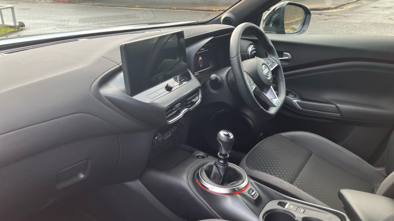 Nissan Juke 1.0 DiG-T N-Connecta 5dr Petrol Hatchback